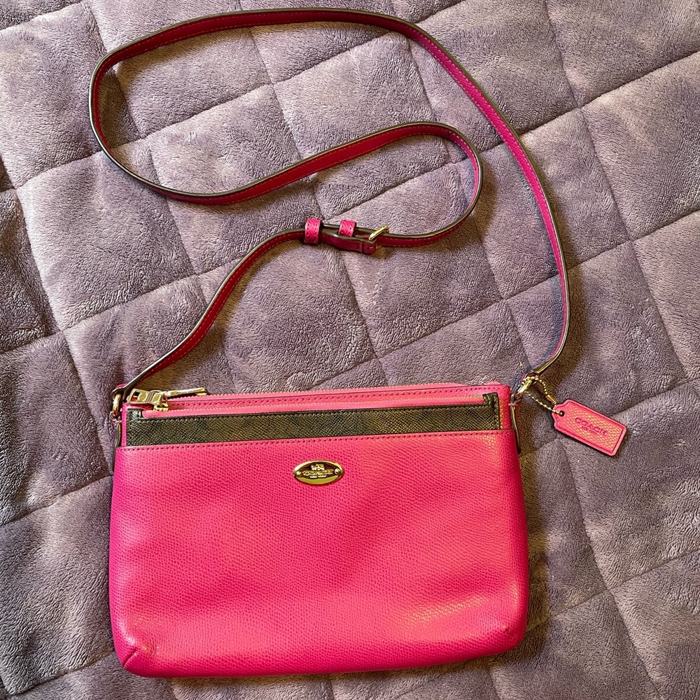Coach Crossbody Purse With Removable Pouch Gem